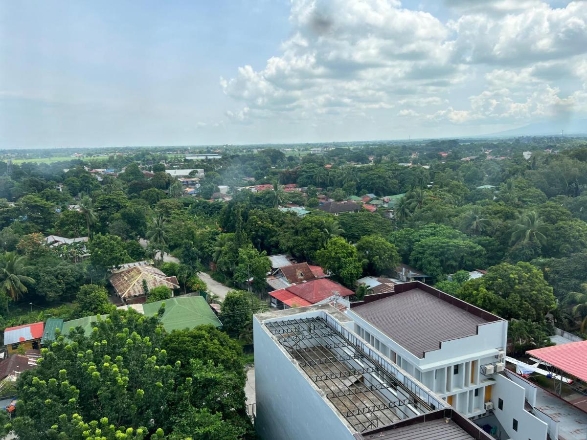 Lovely Studio Condominiums At Mesavirre Garden Residences Bacolod Exterior photo